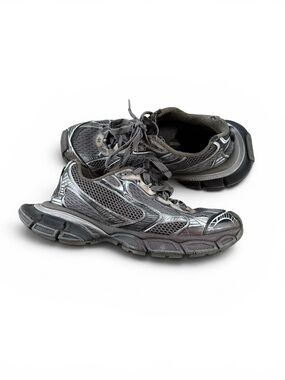 Balenciaga 3XL worn out mud sneakers size 44